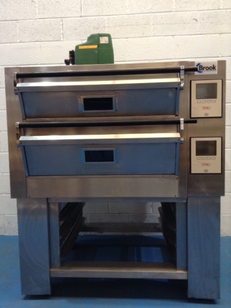 Tom Chandley 4 Tray (18"x 30" Trays) Deck Oven, With Mist Steam System