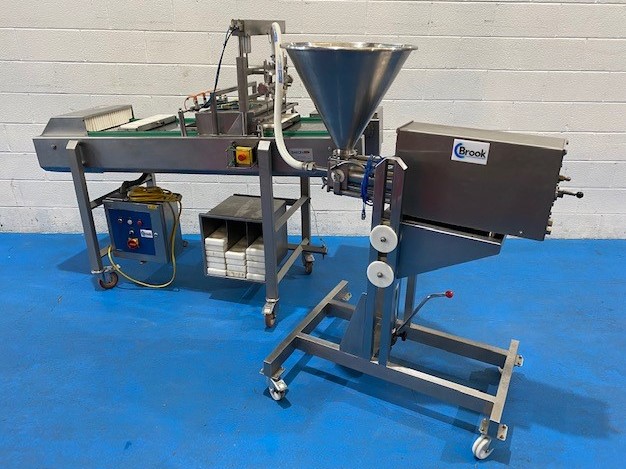 Bakon 4 Head Injecting Line with Depositor