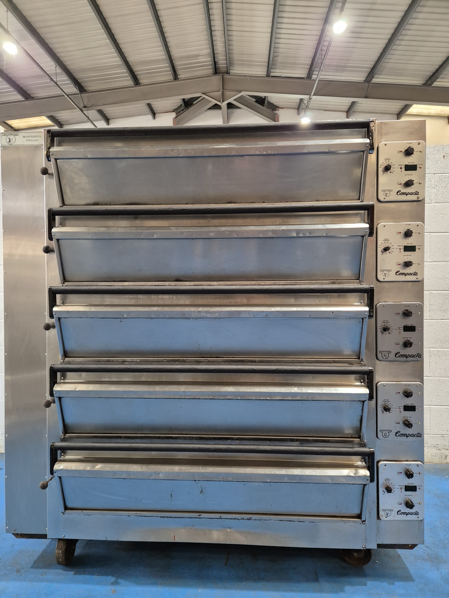 Tom Chandley 15 Tray (18" x 30" Trays) Deck Oven