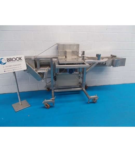 Burgess In Line Conveyor Baguette/Finger Roll Top Cut Slicer