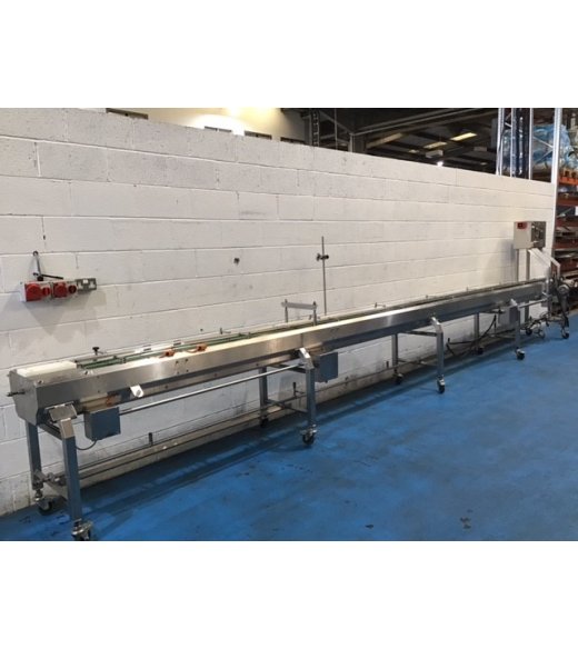 Apple 6 Metre Index Single Lane Conveyor