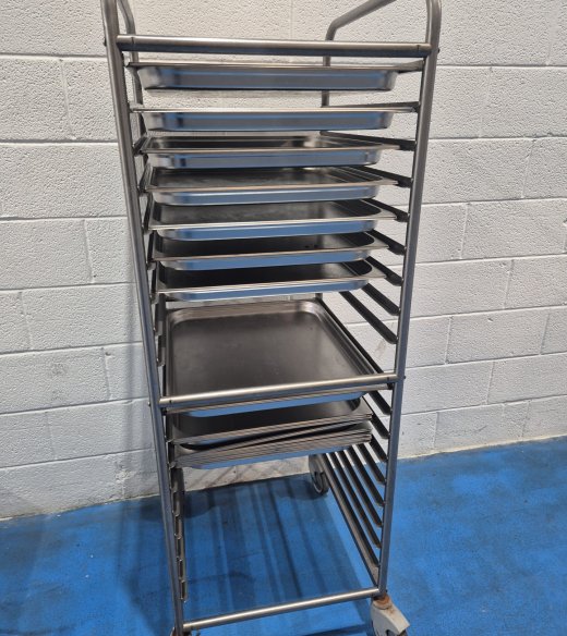 18 Runner Stainless Steel Rack with  Gastro Trays 